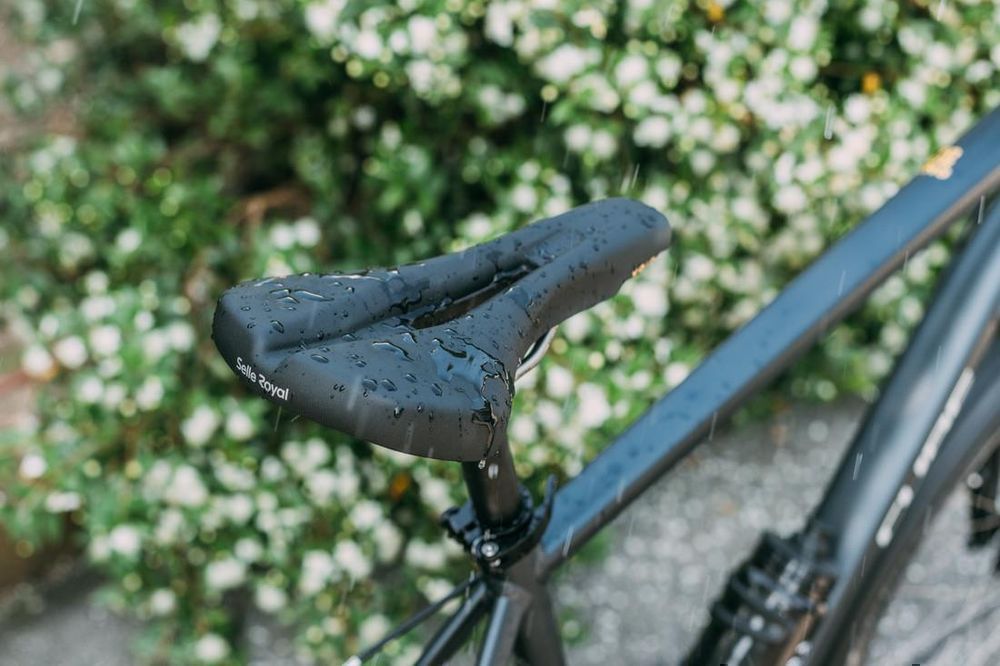 Siodło Selle Royal Vaia Athletic + Multi-Tool