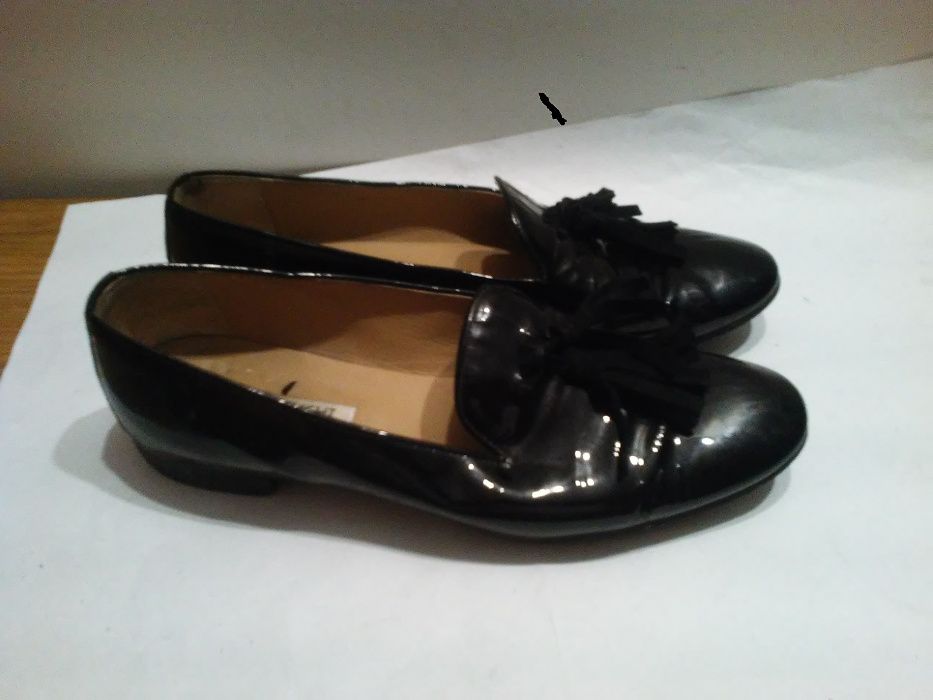 buty SKÓRA lakierowana; z frędzelkami, lordsy; Footlight 38,5