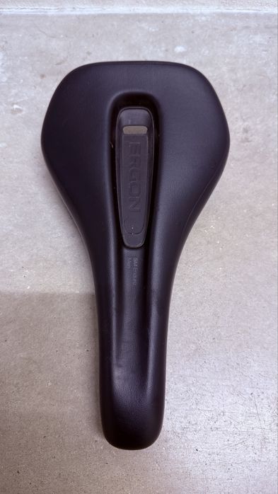 Banco de Bicicleta Ergon Enduro Comp – Preto – Como Novo