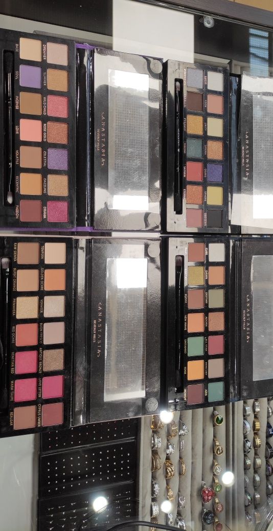 NOWA ! Paleta cieni ANASTASIA Beverly Hills