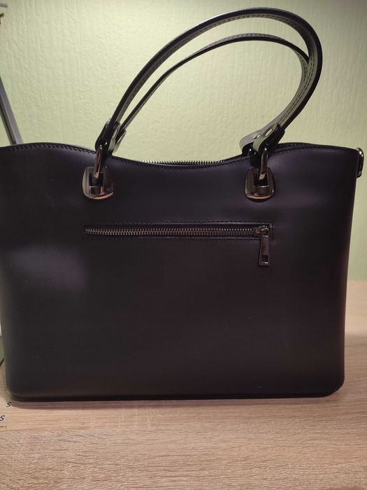 Сумка жіноча шкіряна тоут середня Regina Notte Tote 1651 Чорна