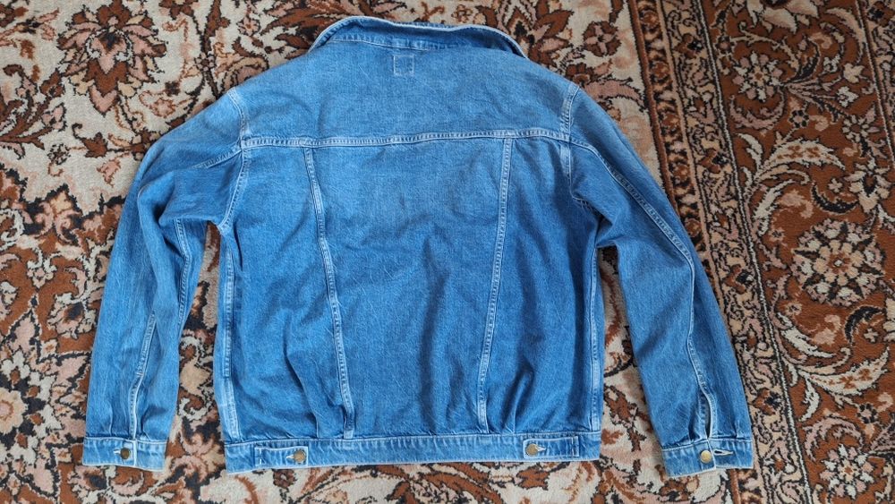 джинсовая куртка Lee.