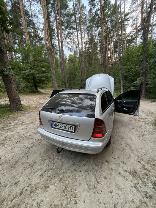 Mercedes w203 2003р