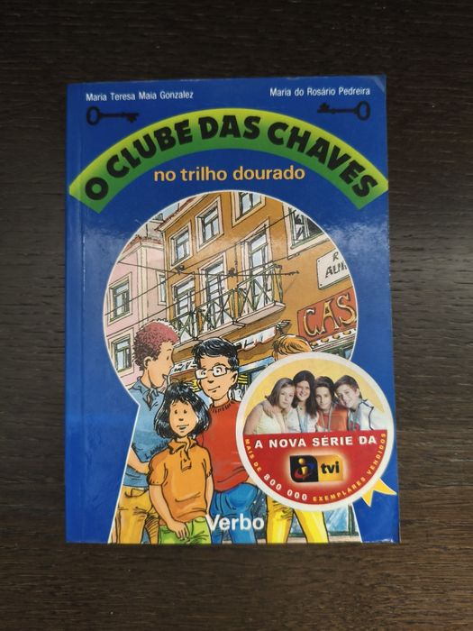Livros diversos em bom estado
