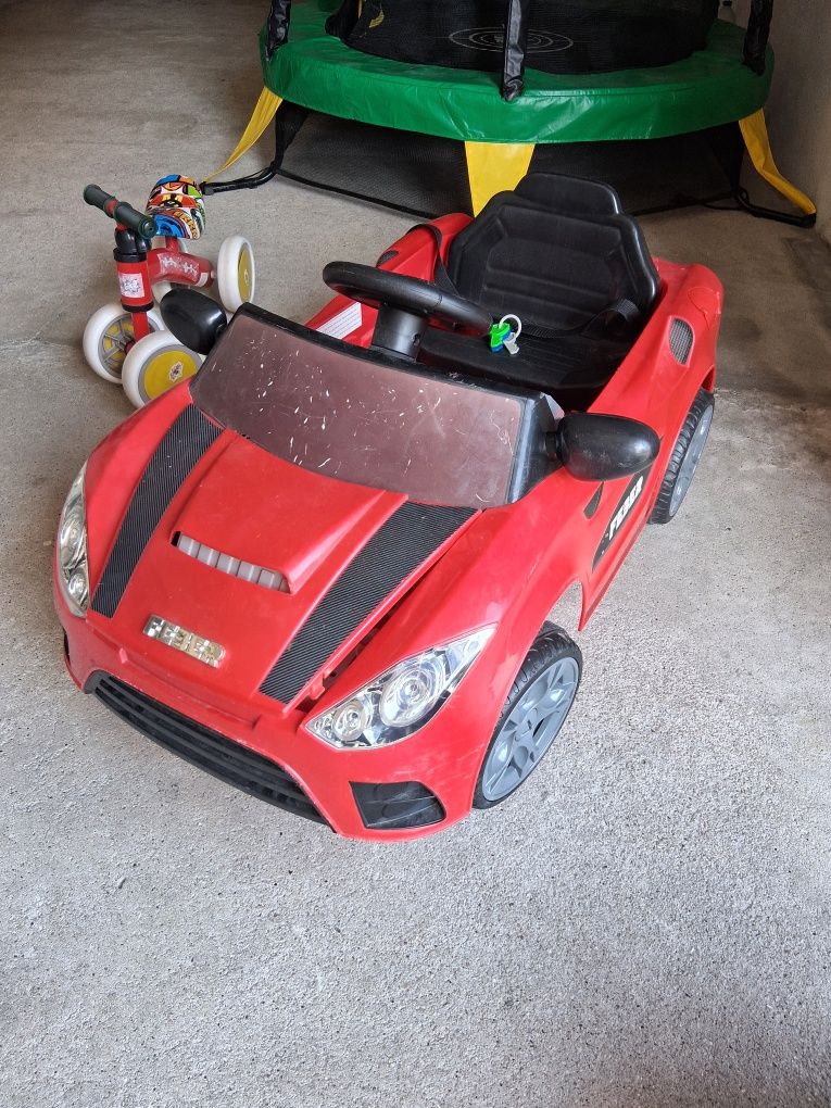 Vendo carro eléctrico criança
