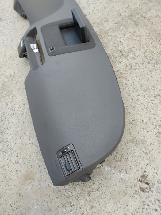 Накладка торпеди Volvo V50 S40 коричнева з аербегом