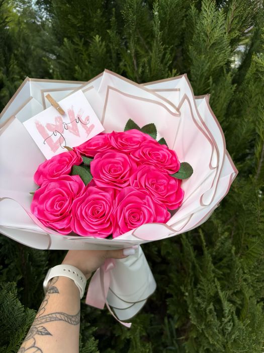 Квіти з атласної стрічки