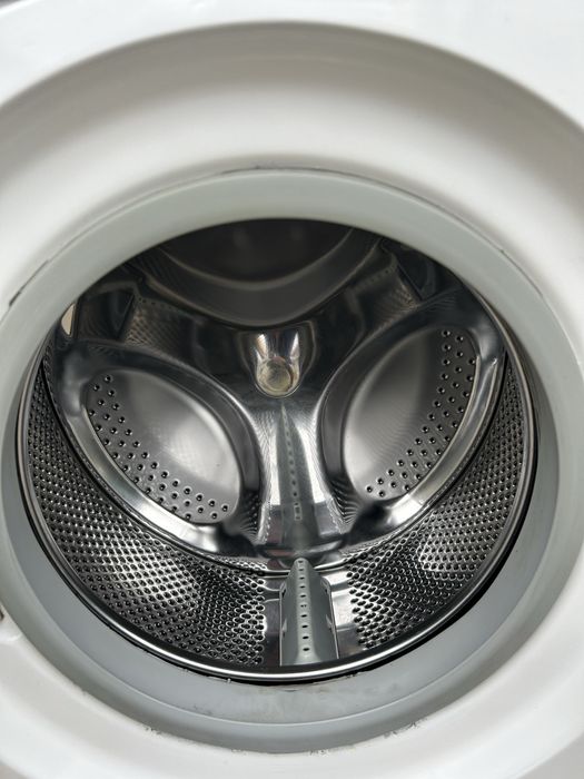 Стиральная машина Indesit на 5 кг.WISL105X.Гарантия!