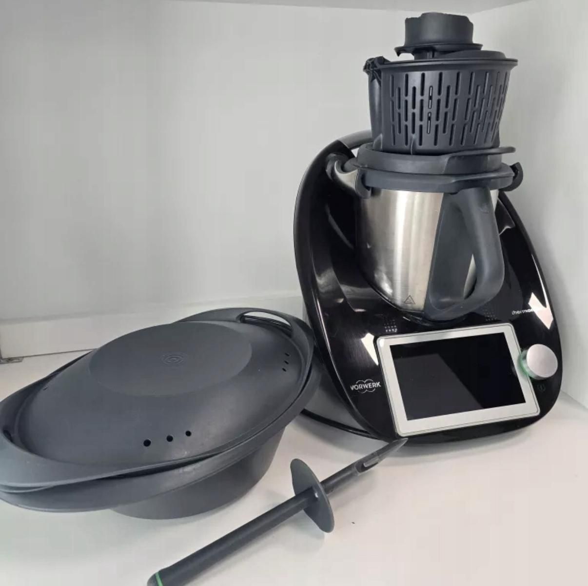 Czarny thermomix 6 tm6 zestaw i sensor