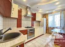Продам уютную 3-Х  квартиру пгт. Слобожанский