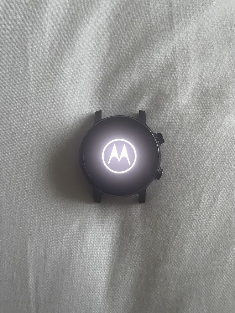 Moto 360 3.ª geração smartwatch