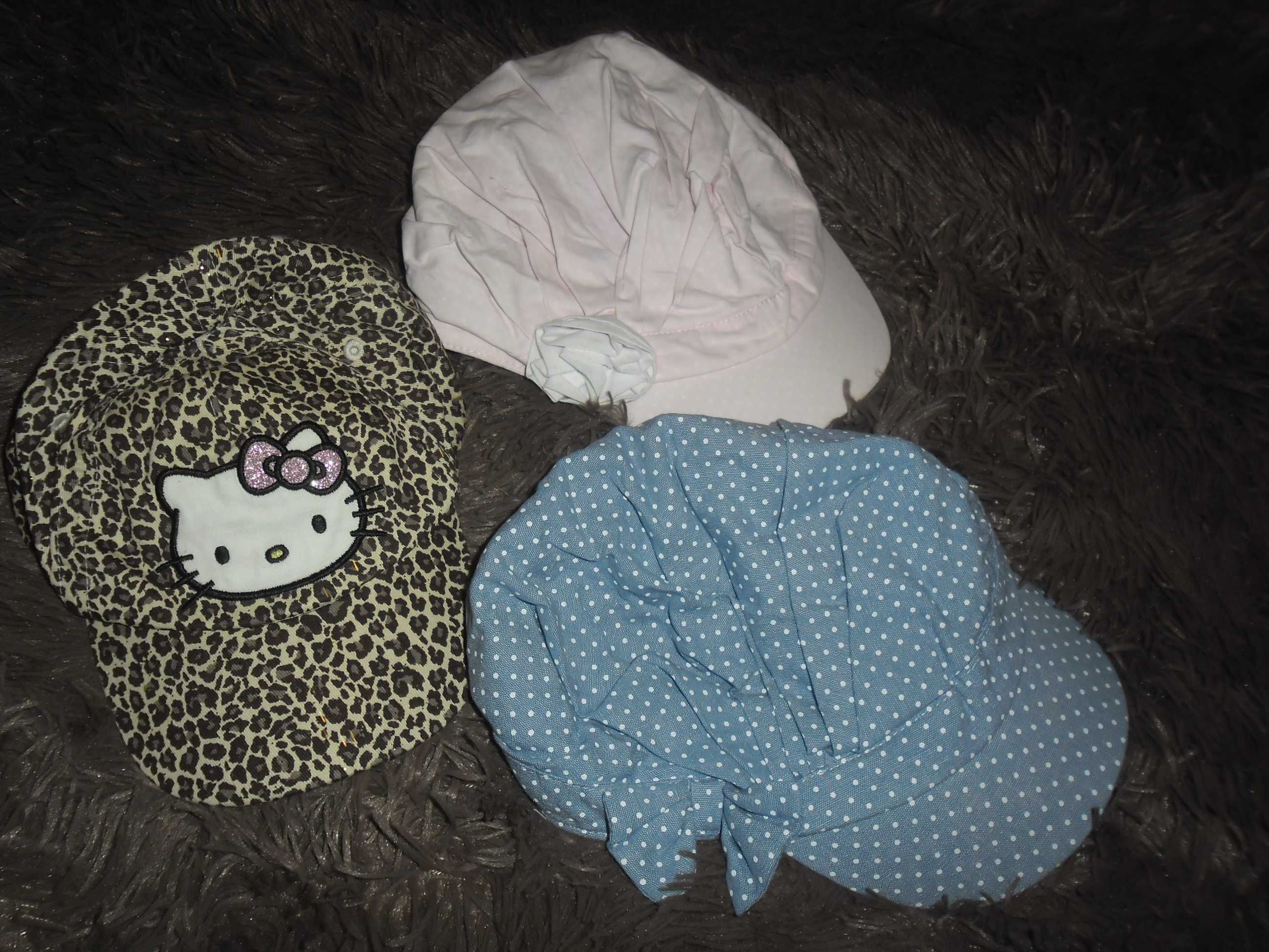 h&m 3 pak czapek z daszkiem hello kitty panterka róz 6-10 lat idealne