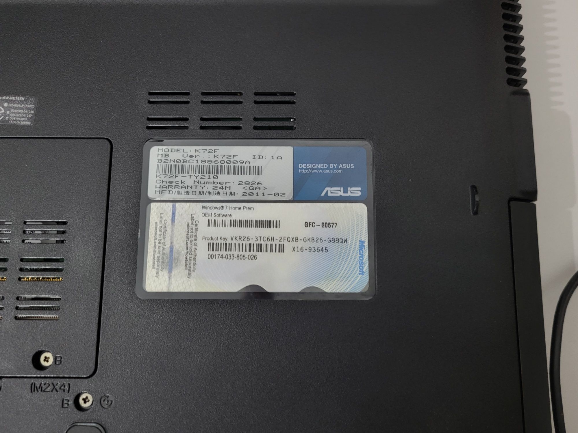Laptop ASUS K72F + zasilacz Windows 10 Intel(R) Pentium(R)