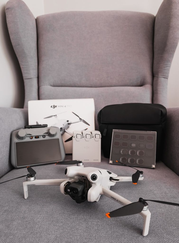 Dron DJI Mini 4 PRO Fly More Combo + Care + Mega zestaw filtrów!