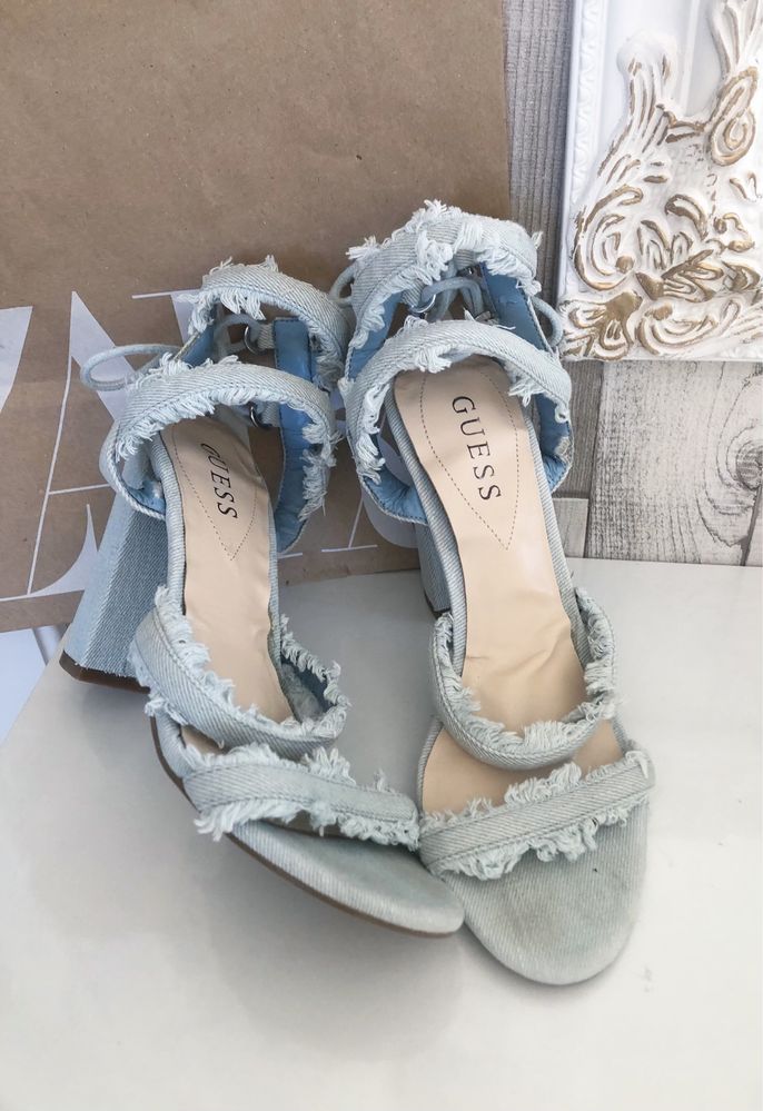 Buty obcasy sandaly guess evira jeansowe alternative