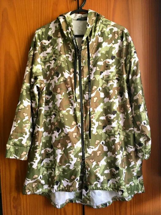 Vários casacos de senhora - Casas das Peles etc