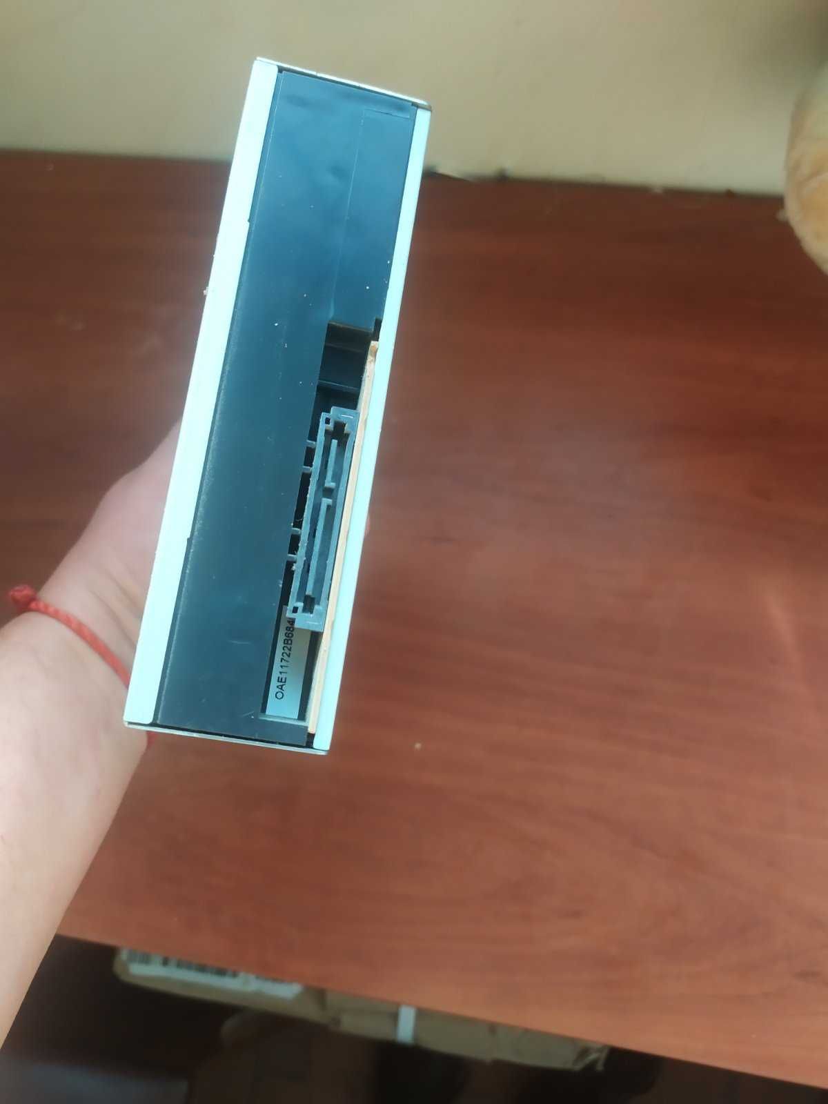 Дисковод LG gh22ns70