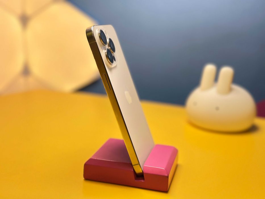 Смартфон Apple iPhone 15 Pro Max 256GB White (147301) Б/У З ГАРАНТІЄЮ