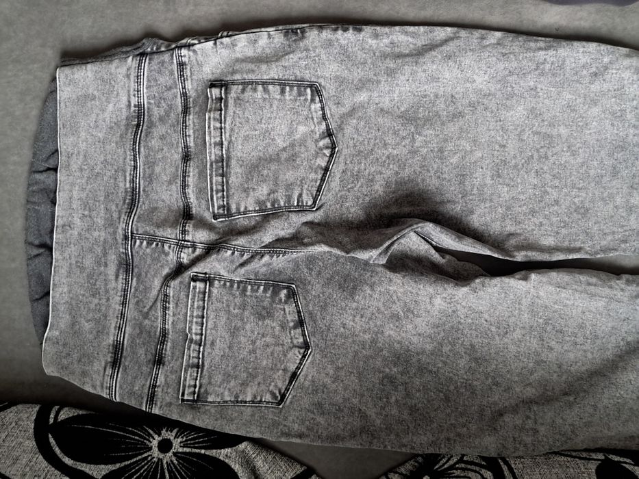 Джинси для вагітних