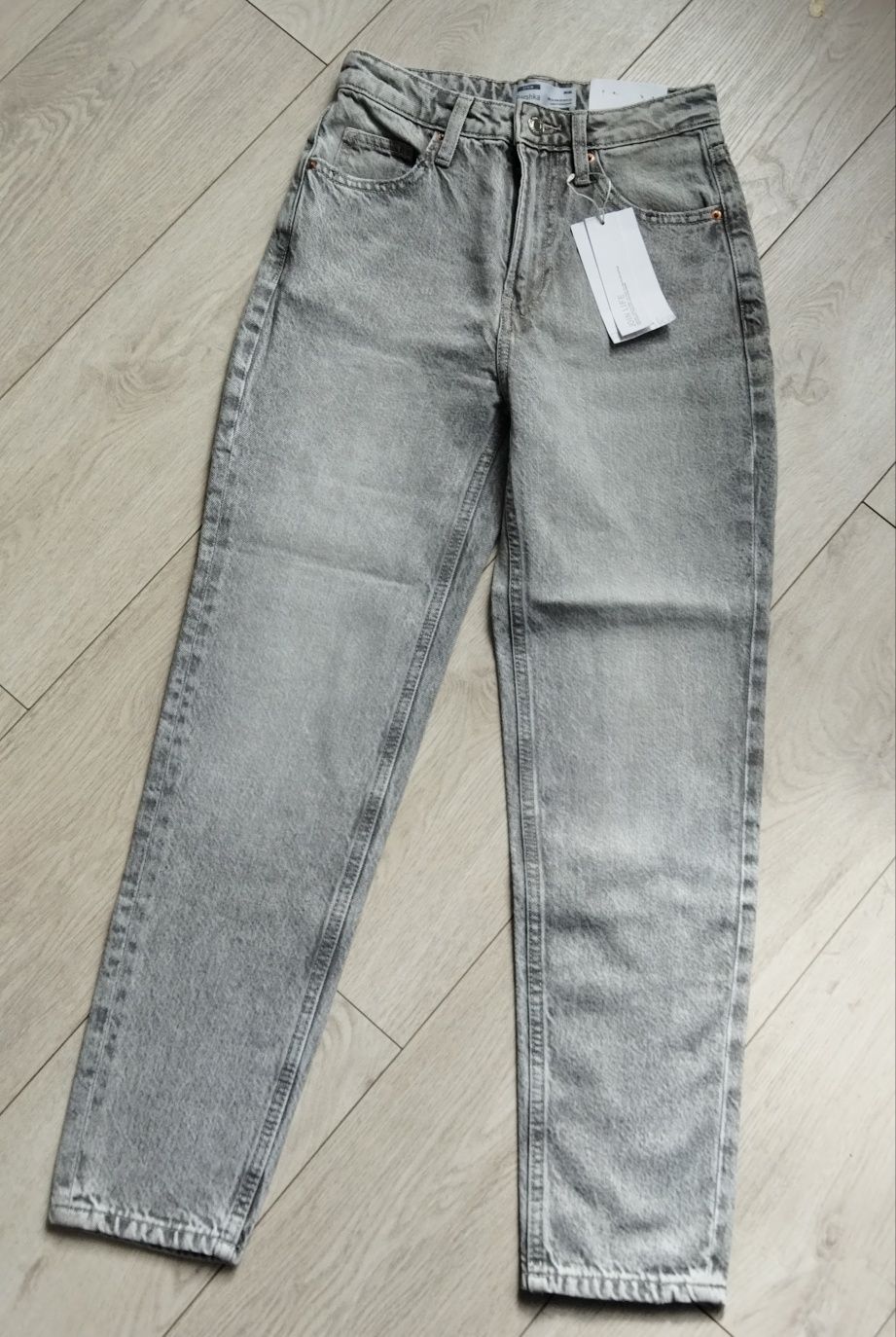 Spodnie Bershka Mom szare jeansy denim