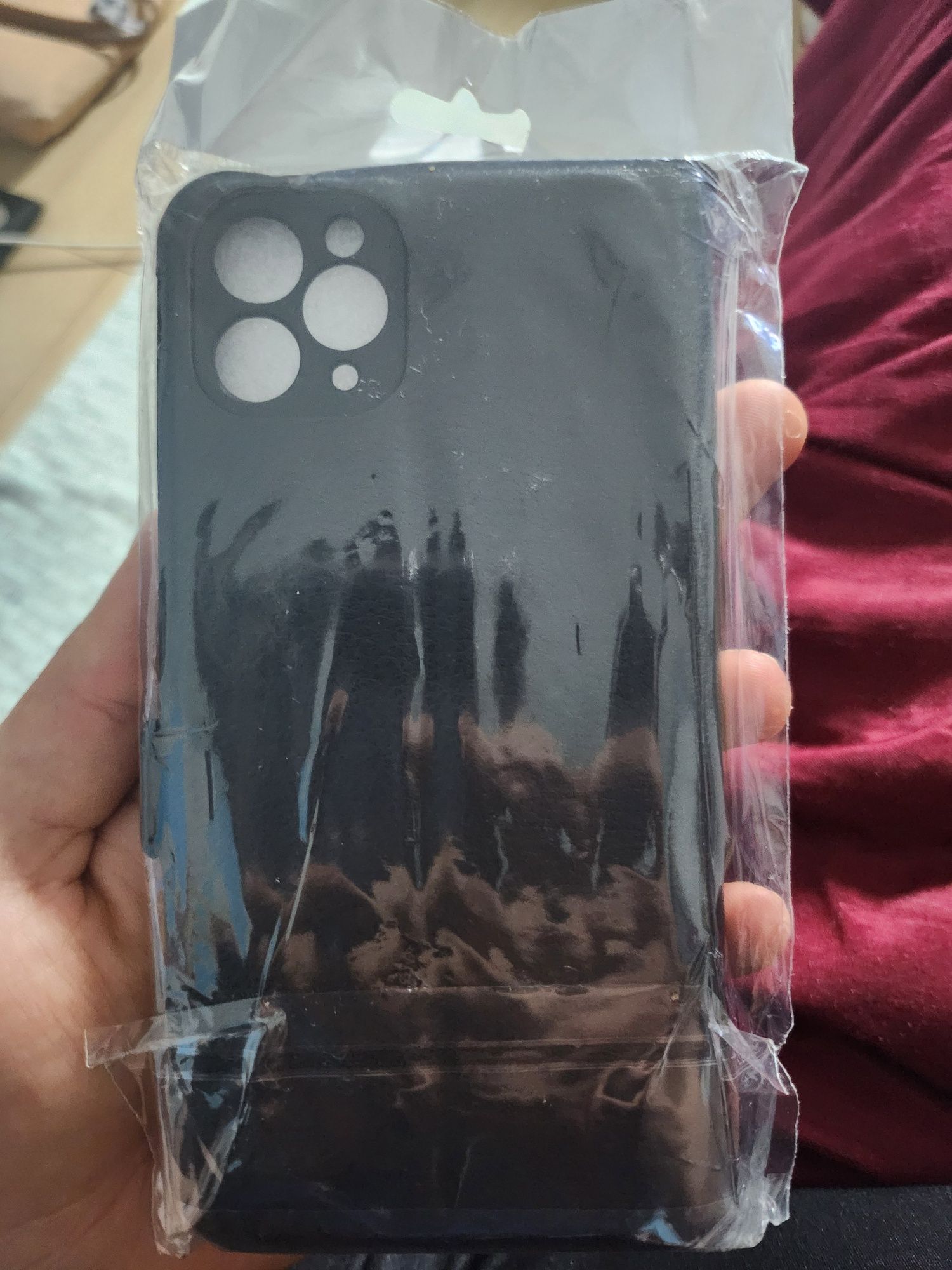 Vendo capa nao aberta de iPhone 11 ProMax