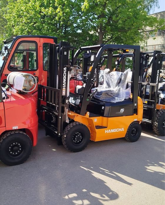 Навантажувач  погрузчик дизельні газ бензин електро Hangcha Hyundai