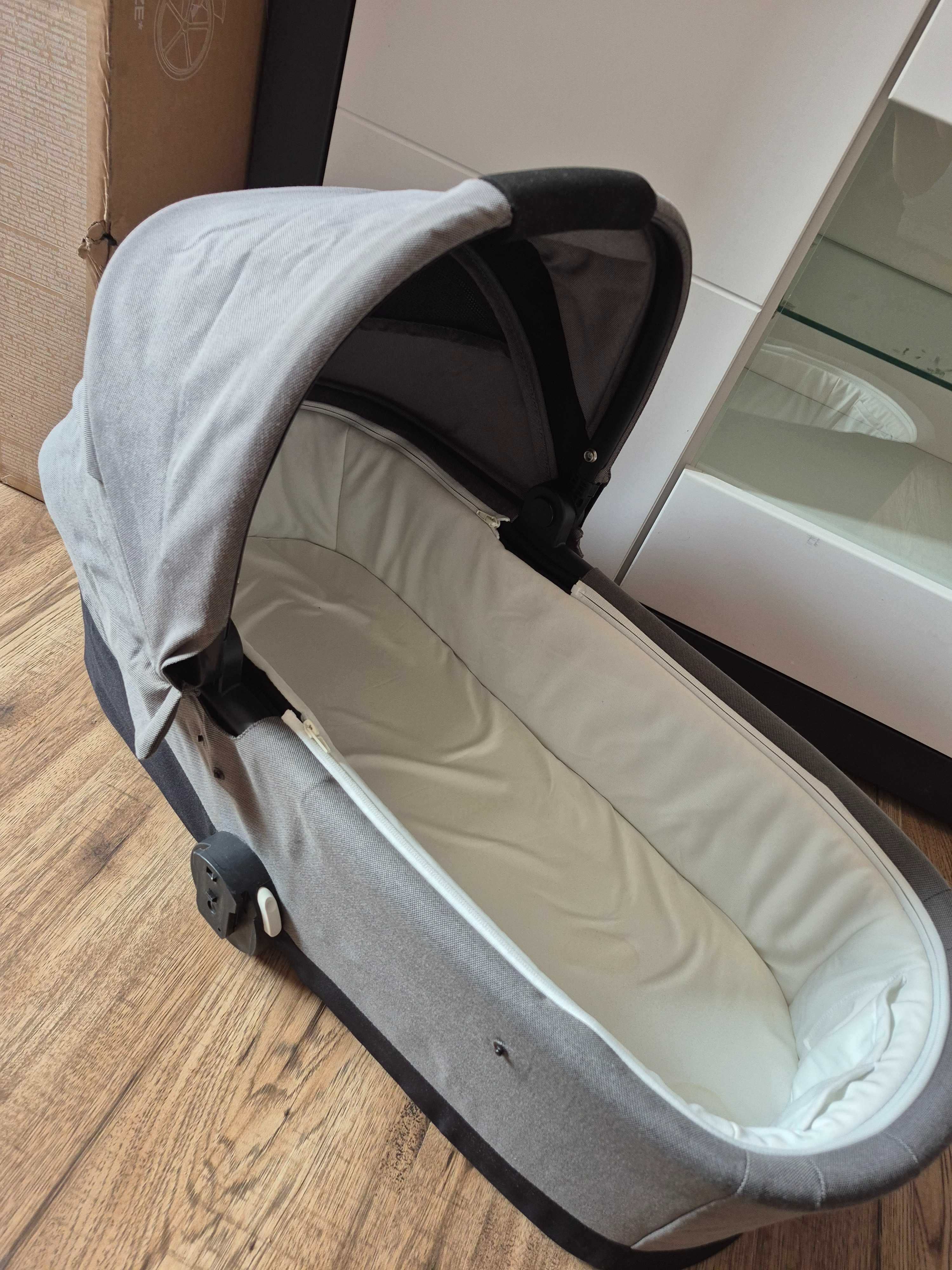 Gondola CYBEX Balios s lux