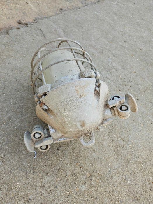 Lampa przemysłowa loft stara oprawa