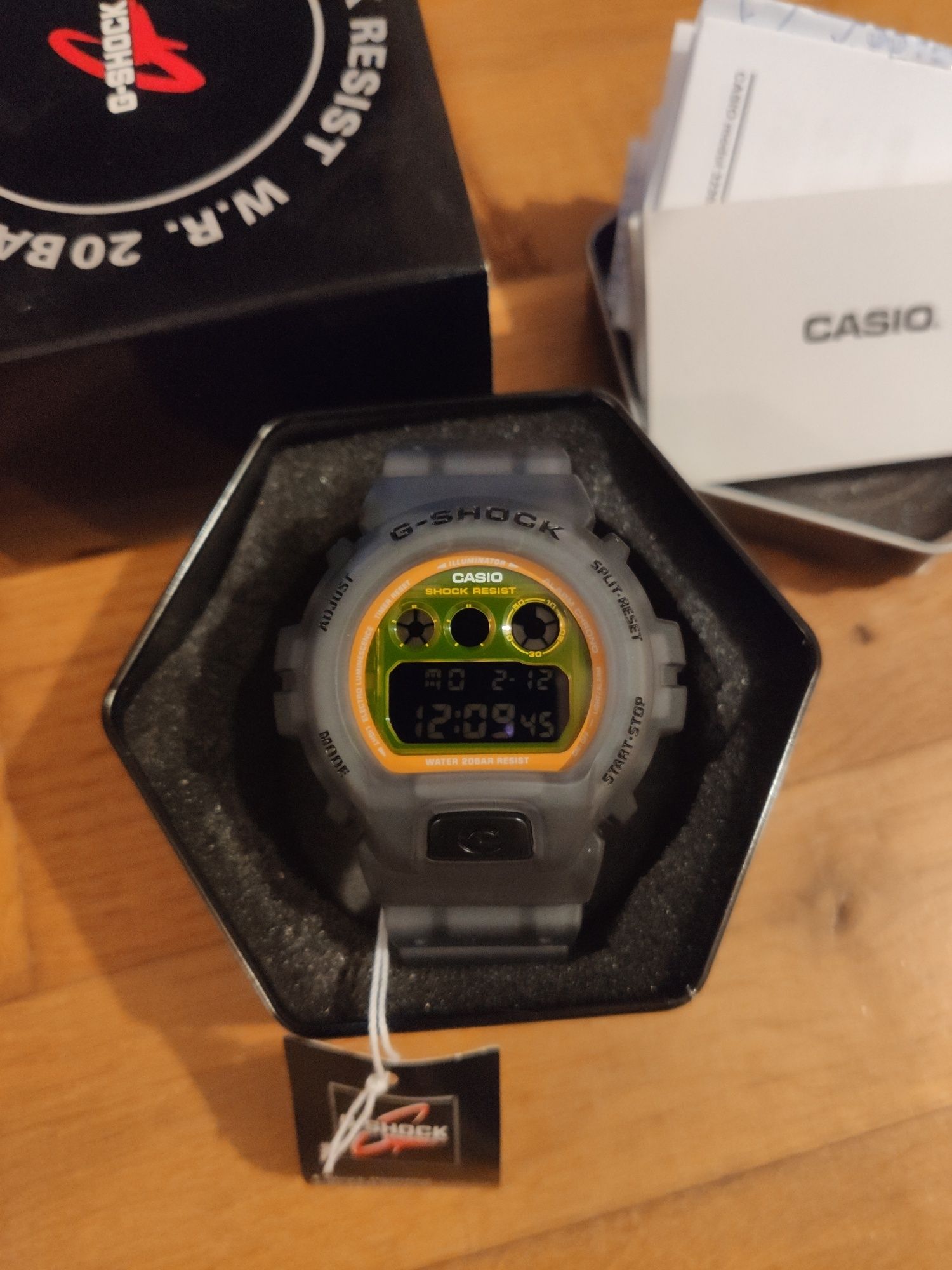 Zegarek Casio g-shock DW-6900LS - 1ER