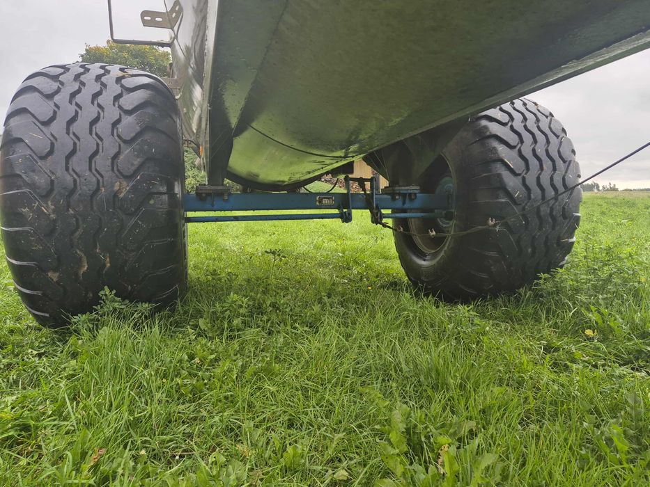 Wóz ascenizacyjny/Beczkowóz 6000l