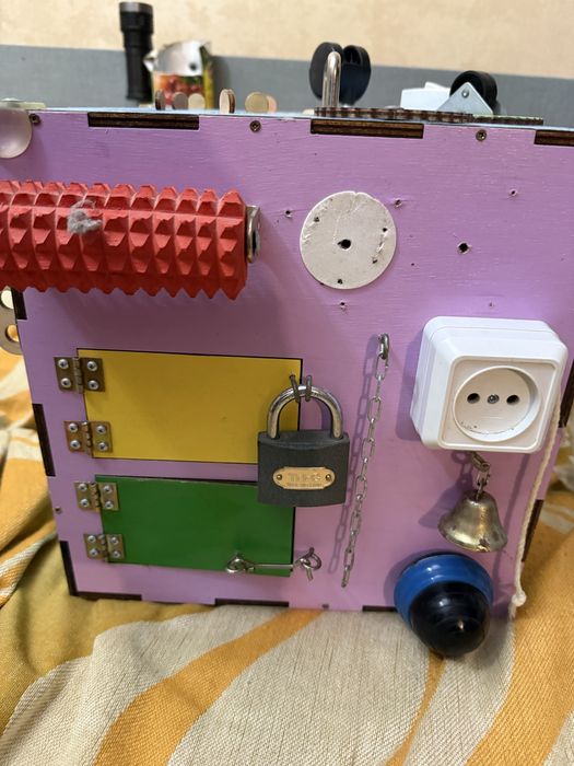 Бізікуб дитячий