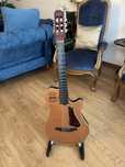 Guitarra Godin Grand Concer HG com estojo original.