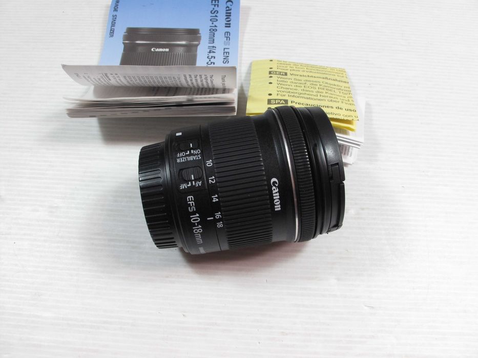 Canon 10-18 STM Grande Angular na caixa