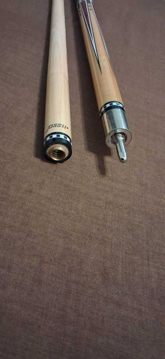 Kij bilardowy dwuczęściowy