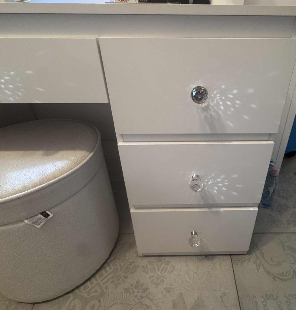Toaletka z oświetleniem  led