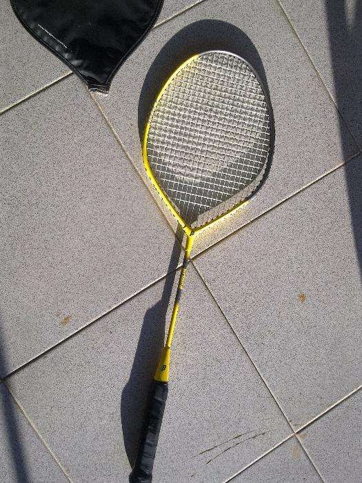 Raquete de Badminton