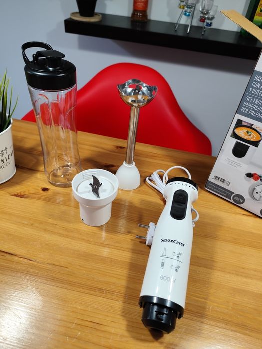 Kit varinha e liquidificador novo ler anúncio