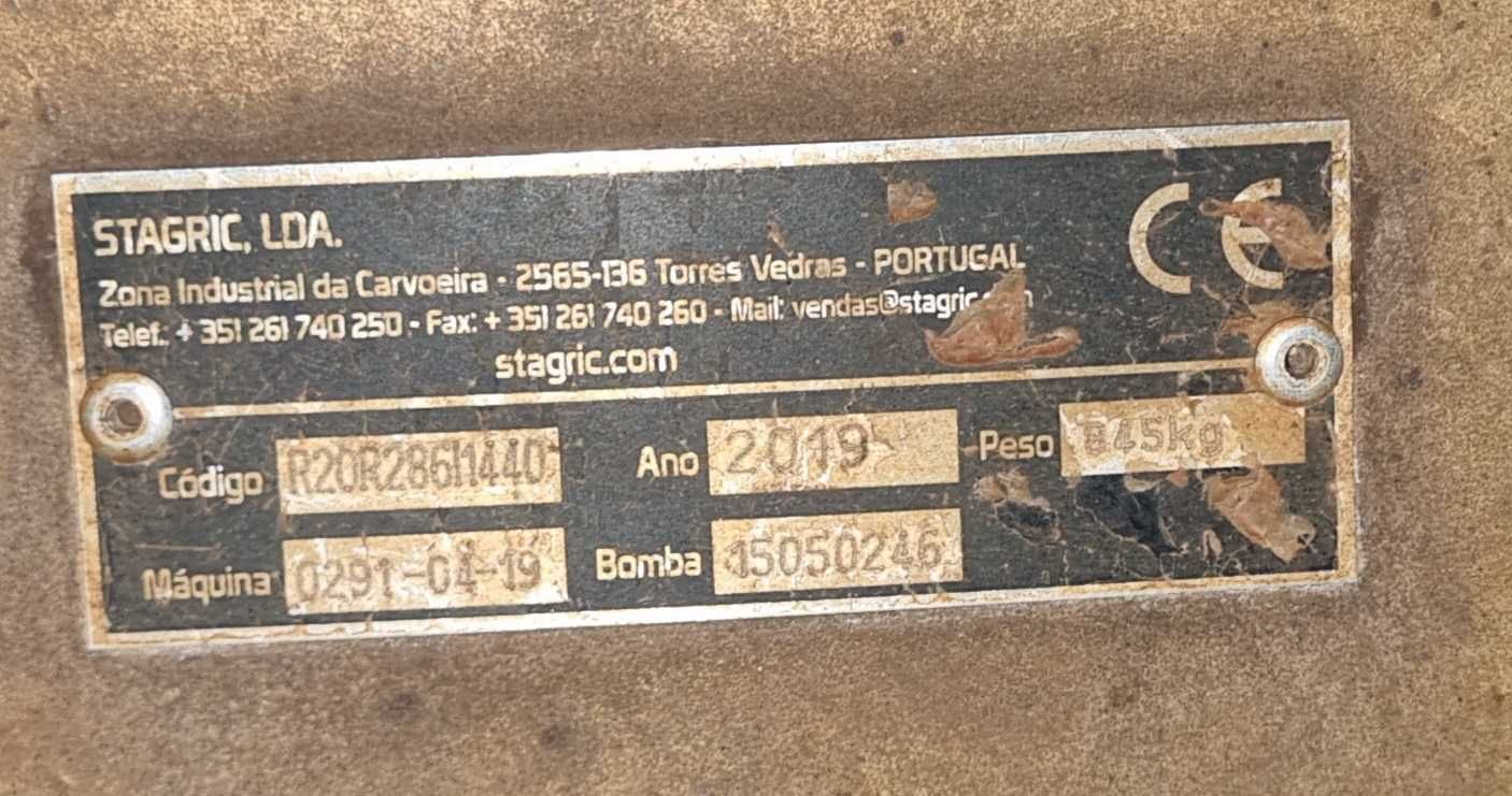 Pulverizador de reboque 2000 litros (ano 2021)