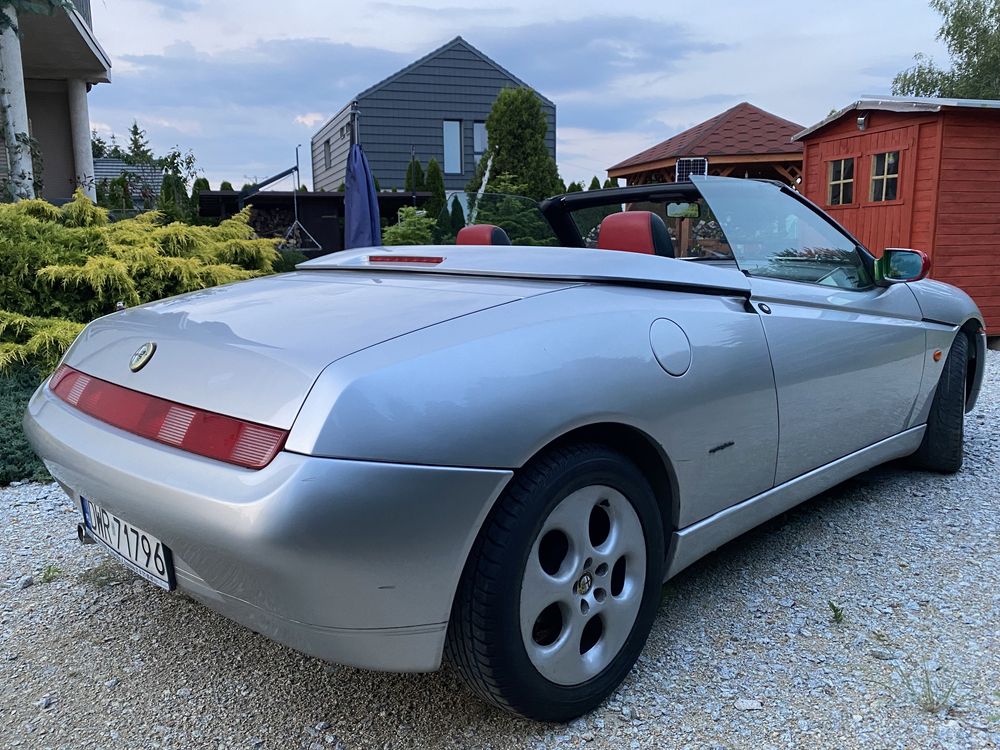 Piękna Alfa Romeo Spider