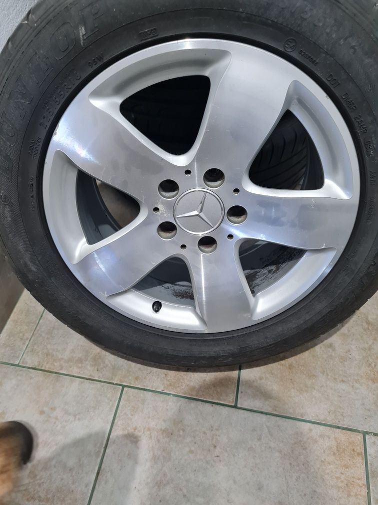 Vendo jantes e pneus 16 polegadas mercedes benz