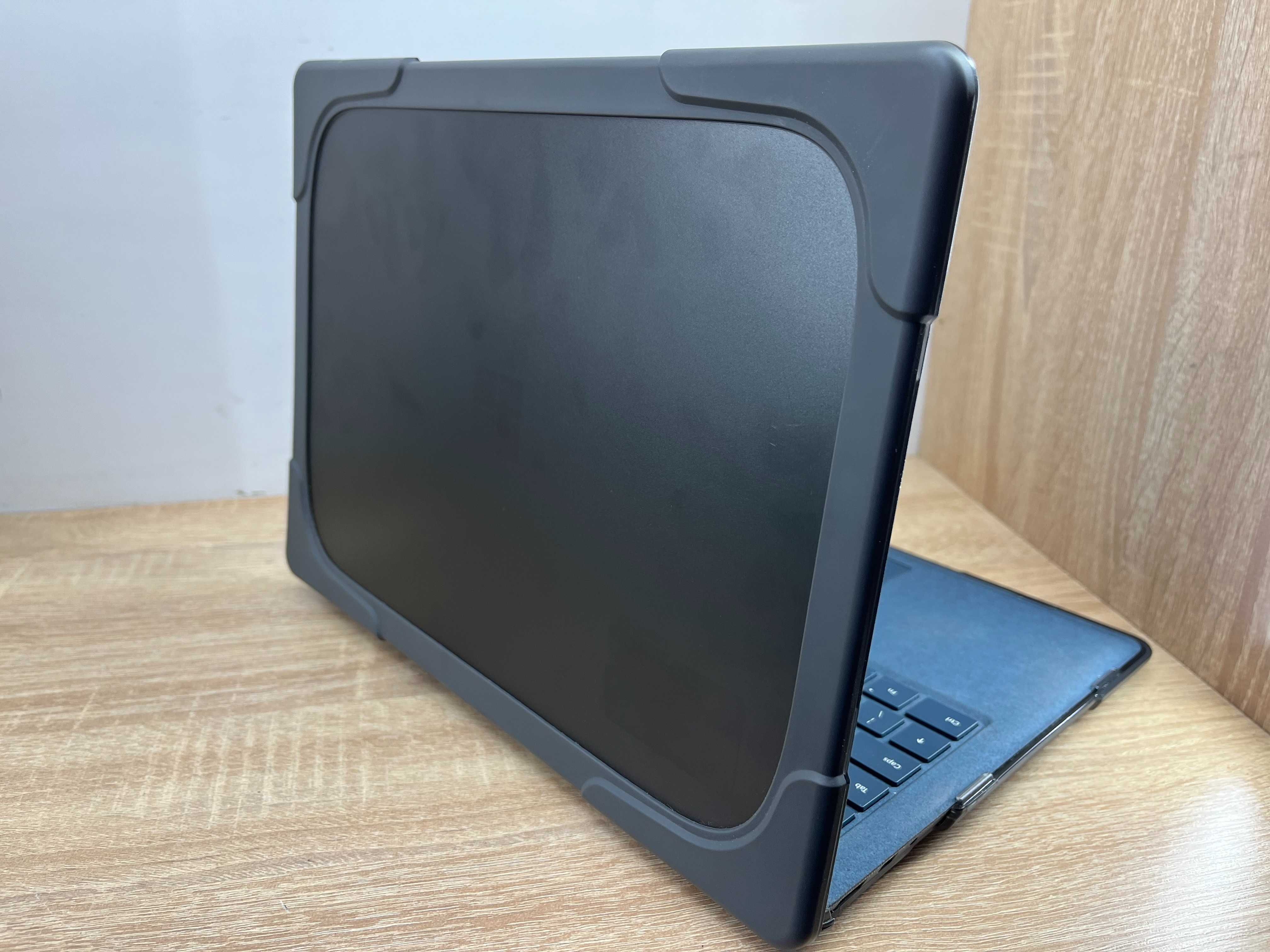 Laptop MICROSOFT SURFACE LAPTOP 2  13,5  i5 8 GB 256 GB