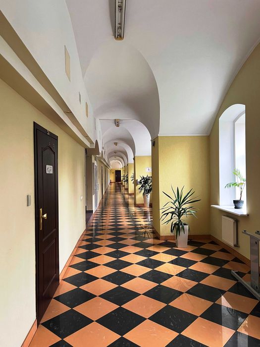 Нежитлова будівля - м. Львів, вулиця Грабовського П.