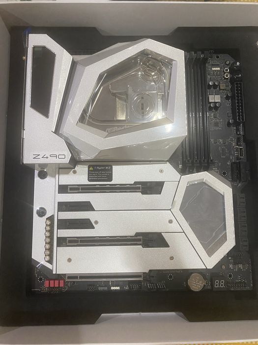 ASRock Z490 Aqua