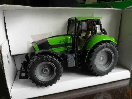 Siku 3253 Ciągnik Deutz Agrotron 210  1:32