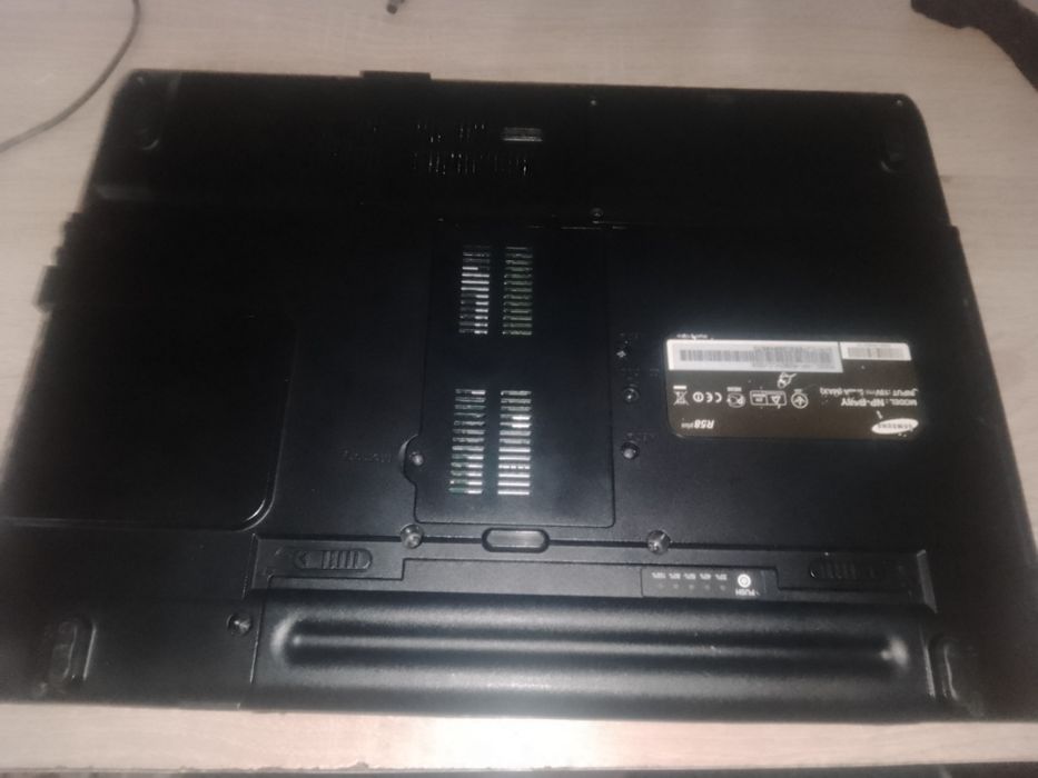 Продам ноутбук самсунг r58+
