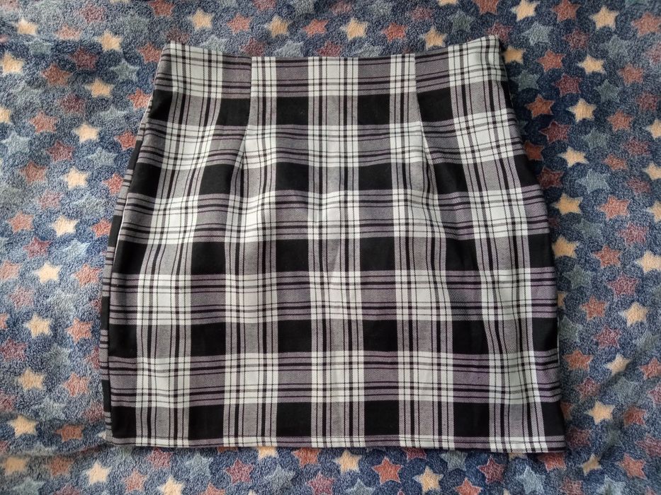 Класична клітинчаста спідниця в стилі тартан