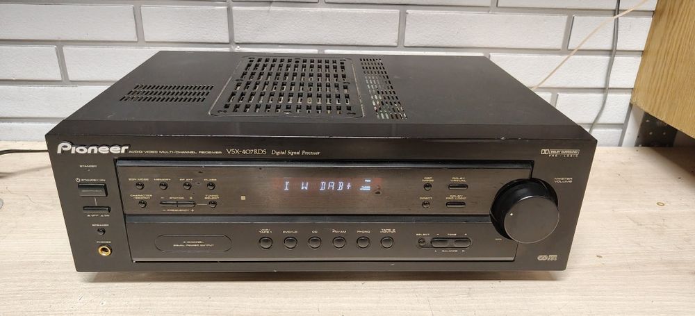 Amplituner PIONEER VSX-407rds.