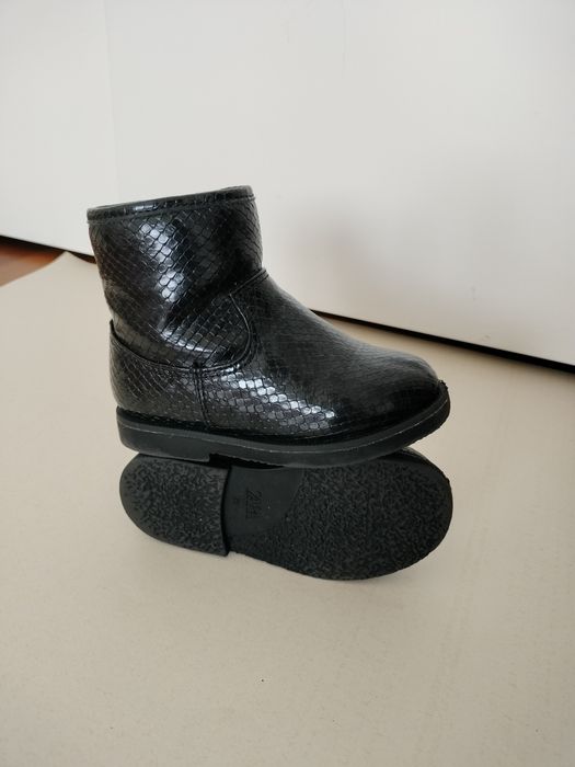 Botas pretas Zara • 22