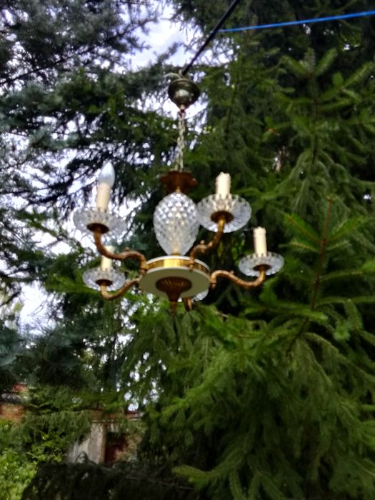 Przedwojenny żyrandol krysztalowy