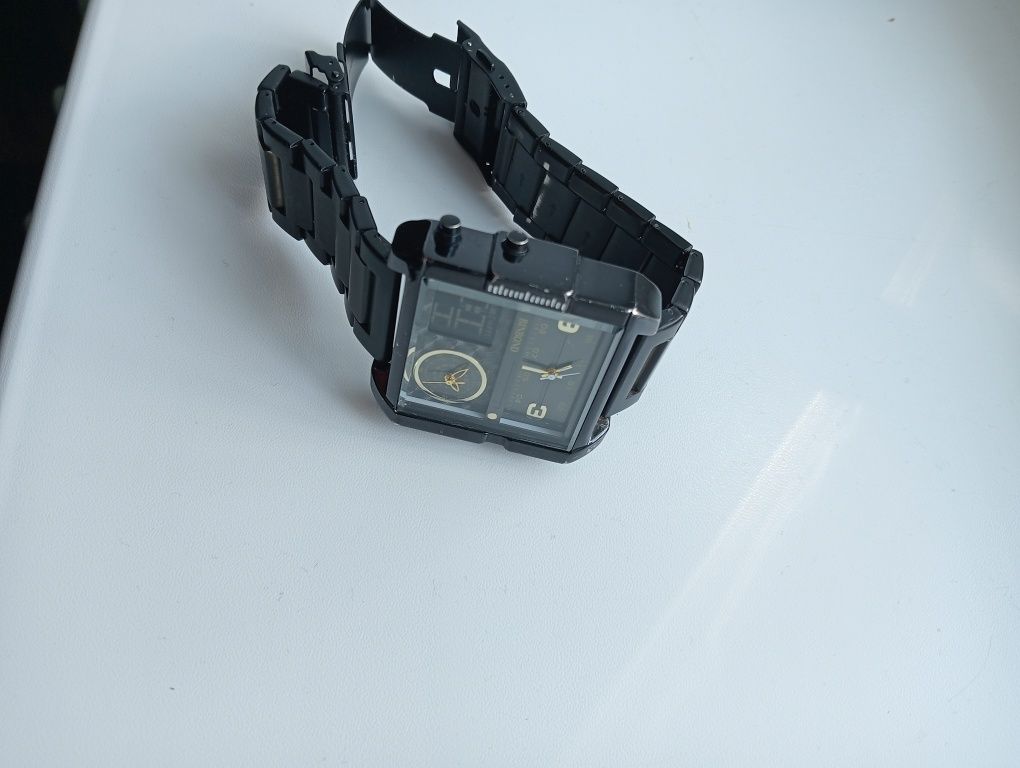 Продам Чоловічий годинник BINBOND black